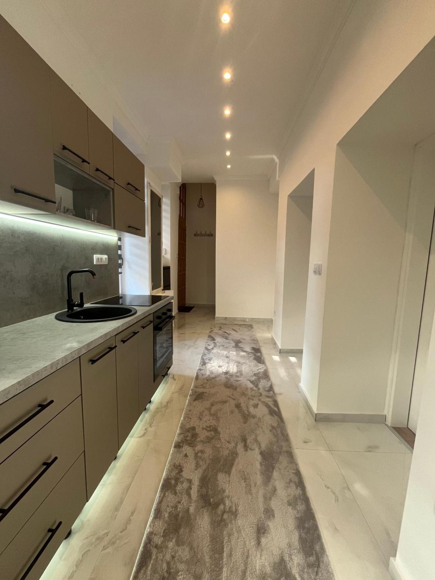 Sarajevo Luxury Apartment - 50 M From Old Sarajevo Clock Tower 외부 사진
