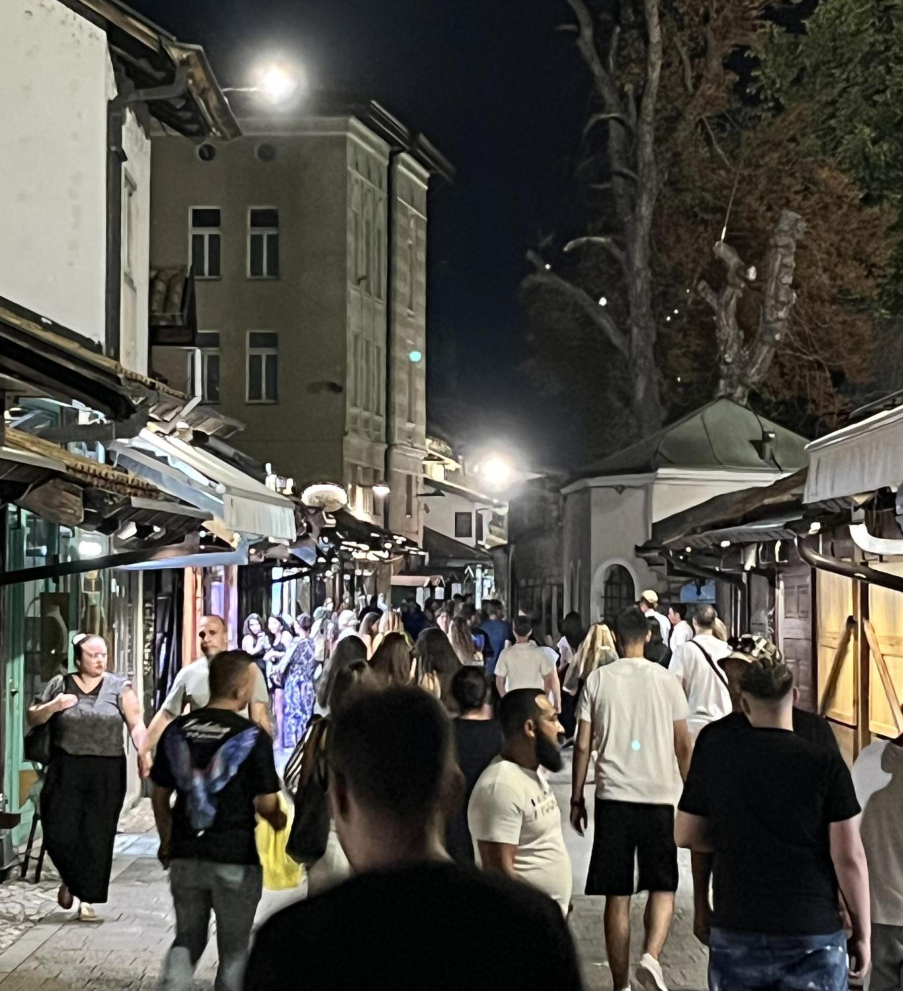 Sarajevo Luxury Apartment - 50 M From Old Sarajevo Clock Tower 외부 사진
