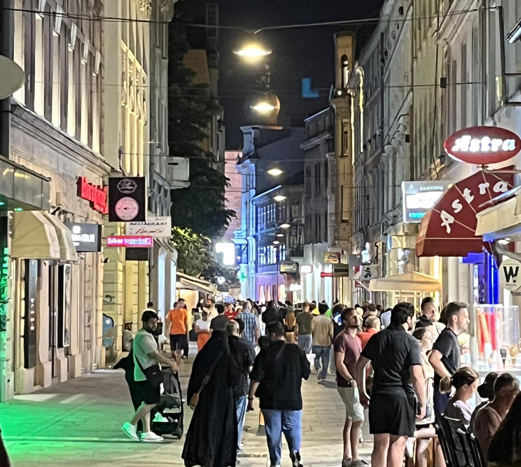 Sarajevo Luxury Apartment - 50 M From Old Sarajevo Clock Tower 외부 사진